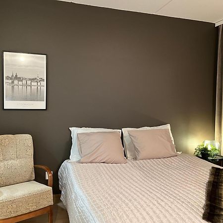 Studio Vip - Close To Airport And Tikkurila Train Station Βάνταα Εξωτερικό φωτογραφία